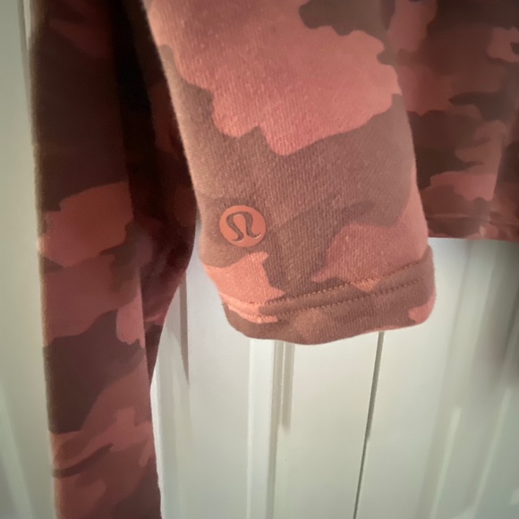 Lululemon All Yours Cropped Hoodie Heritage 365 Camo Brier Rose Multi size 12 - Picture 3 of 6